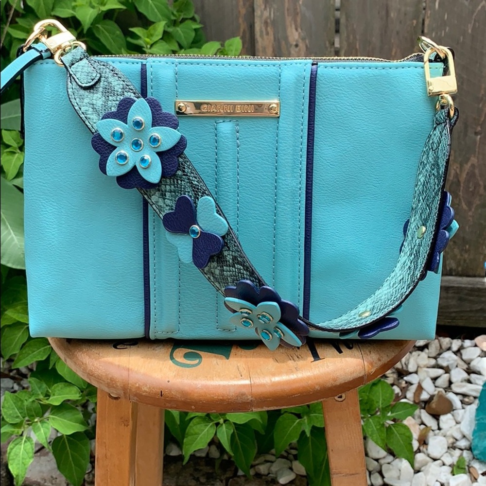 Gianni Bini Aqua Bag NWOT